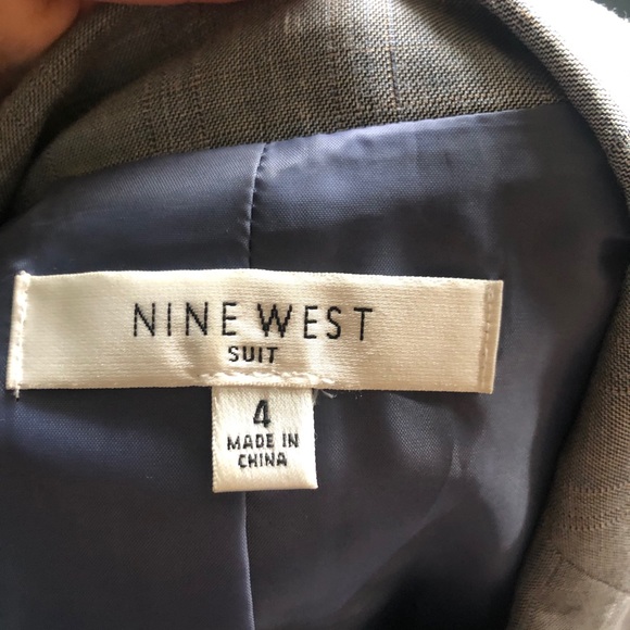 Nine West silver blazer EUC - Picture 2 of 6